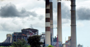 Stire din Economie : Motivele pentru care nu poate fi instituită taxa anuală de poluare