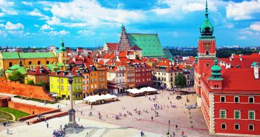 Stire din Actualitate : Polonia neagă semnarea unui acord cu Germania privind reprimirea de solicitanți  de azil