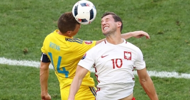 Galerie foto. Polonia câștigă ultima partidă din grupă. Urmează meciul cu Elveția - 3