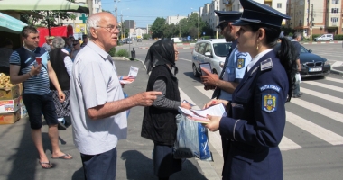 Polițiștii, pe străzile Constanței pentru prevenirea  metodei "Accidentul" - 2