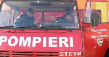 Panică în Suceava: șase case, cuprinse de flăcări. Incendiul se extinde