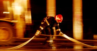 Stire din Eveniment : Incendiu puternic pe strada Amurgului, din Constanța