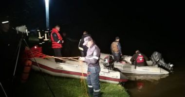Două persoane în pericol de înec, căzute în Dunăre