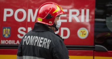 Stire din Eveniment : Incendiu la un service din Constanţa. Un bărbat, intoxicat cu fum