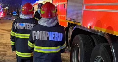 O anexă la o gospodărie din localitatea Tortoman a luat foc. O femeie cu arsuri și atac de panică a ajuns la spital