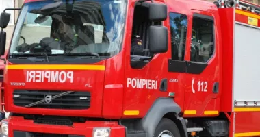 Stire din Eveniment : Incendiu într-un apartament din Năvodari. Pompierii, intervenție de urgență