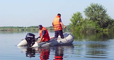 Stire din Eveniment : TRAGEDIE! Un băiat de 9 ani GĂSIT ÎNECAT! Alți doi copii sunt dispăruți