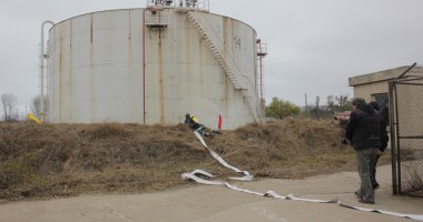 Cum s-au descurcat pompierii în "incendiul" de la Oil Terminal / Galerie foto și video - 2