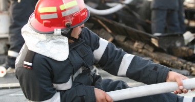 Incendiu pe strada Traian