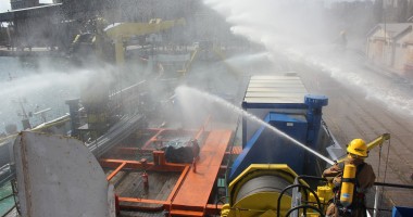 Descarcerări cu adrenalină, de Ziua Pompierilor - 10