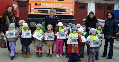 Stire din Eveniment : Pompierii organizează concursul "Cu viața mea apăr viața"