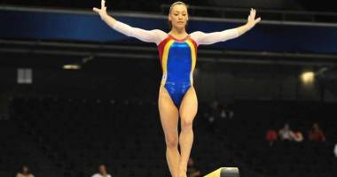 Stire din Sport : Gimnastică artistică: Cătălina Ponor se va opera în Viena
