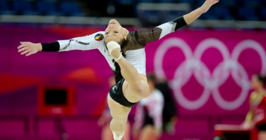 Stire din Sport : Cătălina Ponor, medalie de bronz și în finala de la sol de la Campionatele Europene din Berna