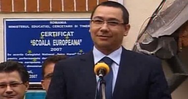 Stire din Politică-Administrație : Victor Ponta: Clasa pregătitoare, la grădiniță, nu în școli