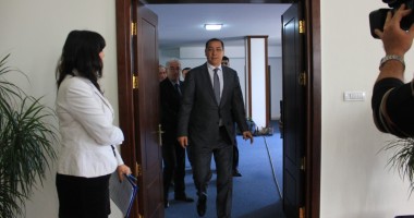 Stire din Politică-Administrație : Primarul Mangaliei apreciază implicarea premierului în rezolvarea situației de la Podul Agigea