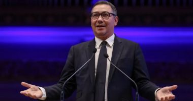 Stire din Politică-Administrație : Victor Ponta și-a anunțat oficial candidatura la prezidențiale