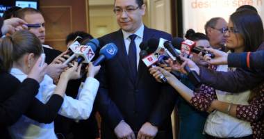 Stire din Politică-Administrație : "Iau în calcul demisia din fruntea Guvernului"