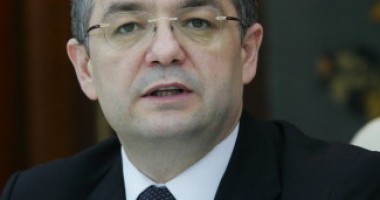 Stire din Politică-Administrație : "Ponta să lămurească transparent acuzațiile"