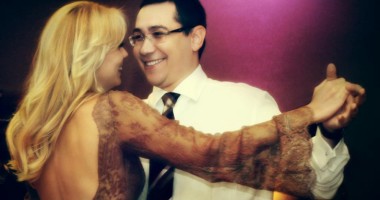 Stire din Politică-Administrație : Vezi aici topul miniștrilor "întreținuți" de soțiile lor!