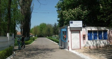 Liceu din Constanța, spart azi noapte. Sunt suspectați elevi! - 2