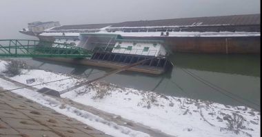 Pontonul de acostare din Portul Giurgiu s-a rupt și a căzut în Dunăre