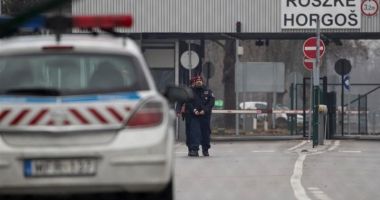 Stire din Eveniment : Cinci români, suspectaţi că au furat 121 de televizoare dintr-un camion oprit în Ungaria