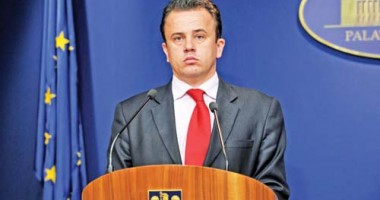 Stire din Politică-Administrație : SCANDALOS / Ministrul Educației a desființat Consiliul care analiza plagiatul lui Ponta