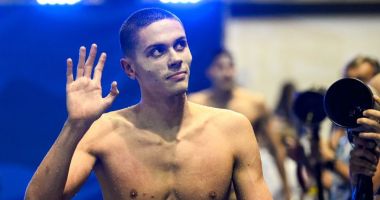 Stire din Sport : David Popovici: „În sport fie câştigi, fie înveţi ceva, iar anul acesta am învăţat multe”