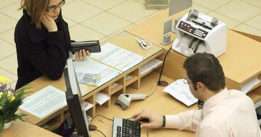 Stire din Economie : Populația va fi clientul preferat al bancherilor și în anul 2020