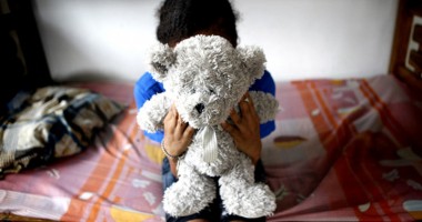 Stire din Eveniment : Cât de ușor poate copilul tău cădea pradă pornografiei infantile
