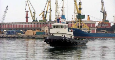 Stire din Economie : Mica privatizare de la administrația portuară, Canal și Aeroportul "Kogălniceanu" se amână în 2013