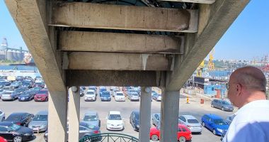 Emblemă uitată! Cuibul Reginei, transformat în cuibul porumbeilor şi năpădit de igrasie - 4