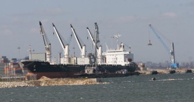 Stire din Economie : 87 de nave și-au anunțat sosirea în porturile românești