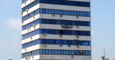 Stire din Economie : Calul senator și șefia Autorității Navale Române