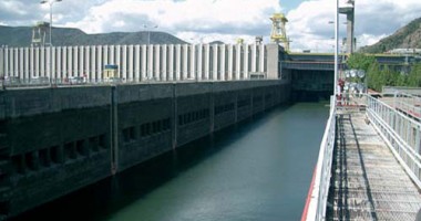 Stire din Economie : Două grinzi ale podului de la Porțile de Fier s-au fisurat