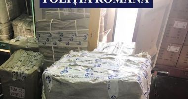 Portofele contrafăcute de 1.000.000 de lei, confiscate în Portul Agigea - 2