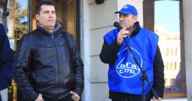 Portuarii sunt furioși că sunt băgați în aceeași grupă de muncă cu frizerii - 5