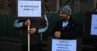 Portuarii au obținut prima victorie în "războiul master planului" - 13