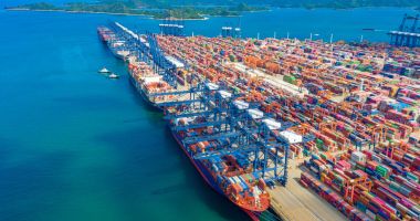 Stire din Economie : Porturile americane își prelungesc programul pentru a debloca lanțurile de aprovizionare