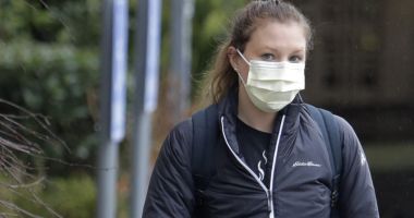 Stire din Social : Poștașii, dotați cu echipamente de protecție împotriva coronavirusului