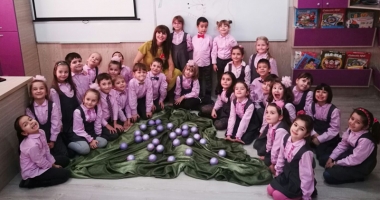 Stire din Cultură-Educație : Poveste de iarnă, la Școala "Gheorghe Țițeica"