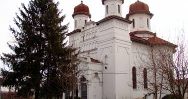 Stire din Cultură-Educație : Povestea primarului tătar care s-a luptat pentru biserica creștinilor
