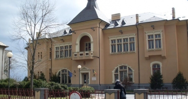Stire din Cultură-Educație : Povestea legăturii dintre prima pereche regală și Constanța