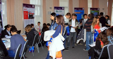 Stire din Cultură-Educație : Poveștile de succes ale studenților români din Olanda