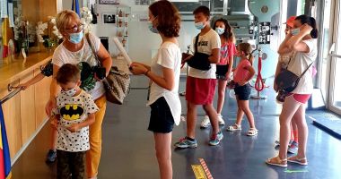 Stire din Cultură-Educație : „Poveşti de migraţie: locuri, oameni, comunităţi”, prezentate la Centrul „Jean Constantin”