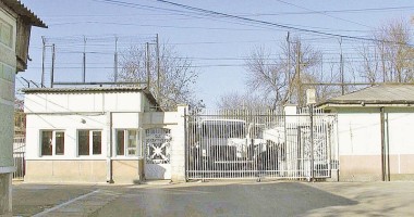 Stire din Eveniment : Tentativă de SINUCIDERE la Spitalul Penitenciar Poarta Albă