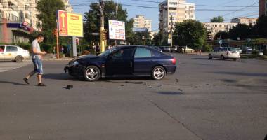 Galerie foto. Accident rutier în Constanța! Patru mașini implicate, două victime - 3