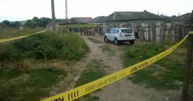GALERIE FOTO / CRIMĂ cu sânge rece și clipe de coșmar! Înjunghiat în inimă de propriul frate. Suspectul a fost prins - 3