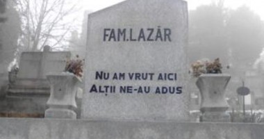 Mesaj AMUZANT de pe o PIATRĂ DE MORMÂNT din România - 2