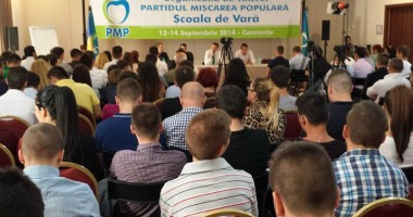Basescu și Udrea, așteptați la Școala de Vara a tinerilor din PMP